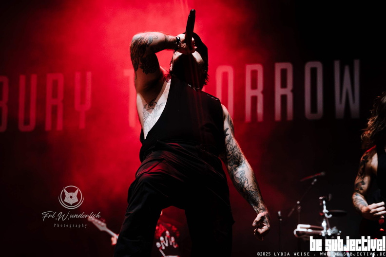 20250627_BurryTomorrow_019_bs_LydiaWeise.jpg