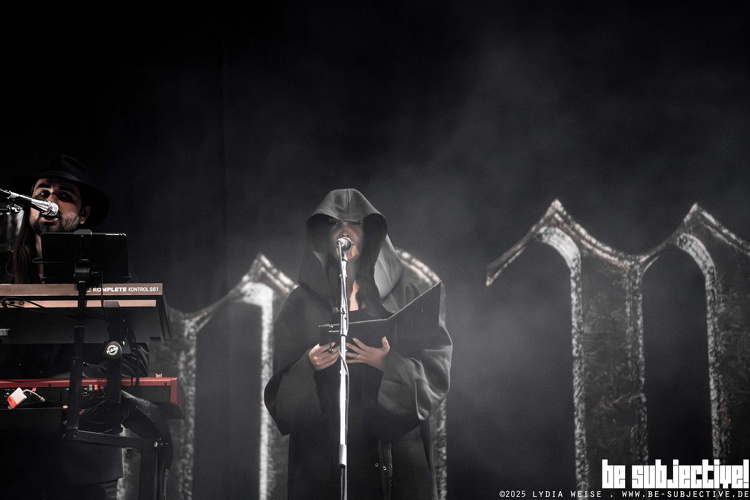 20250627 Imminence 012 bs LydiaWeise