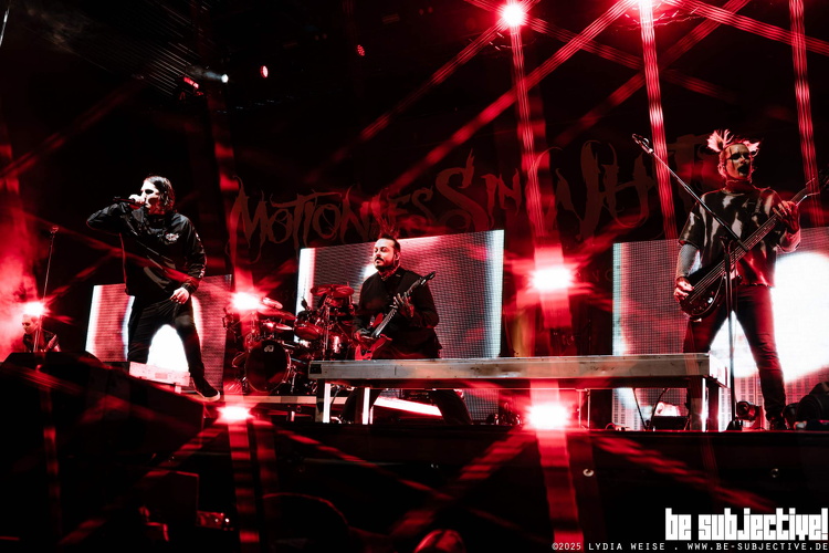 20250627 MotionlessInWhite 033 bs LydiaWeise