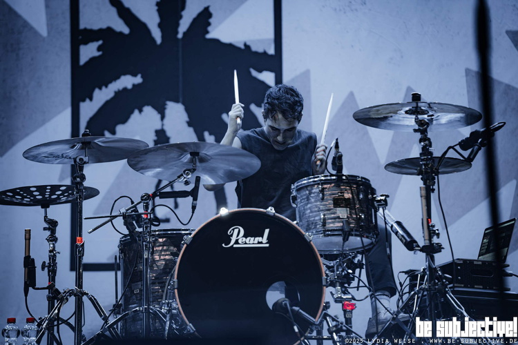 20250627 TrophyEyes 002 bs LydiaWeise