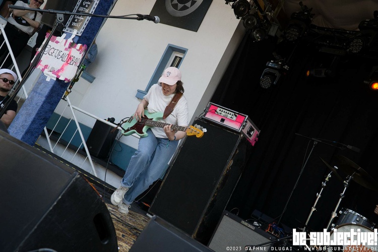 20230526 GetJealous 04 bs DaphneDlugai