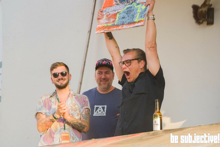 20230528 Versteigerung 15 bs DaphneDlugai