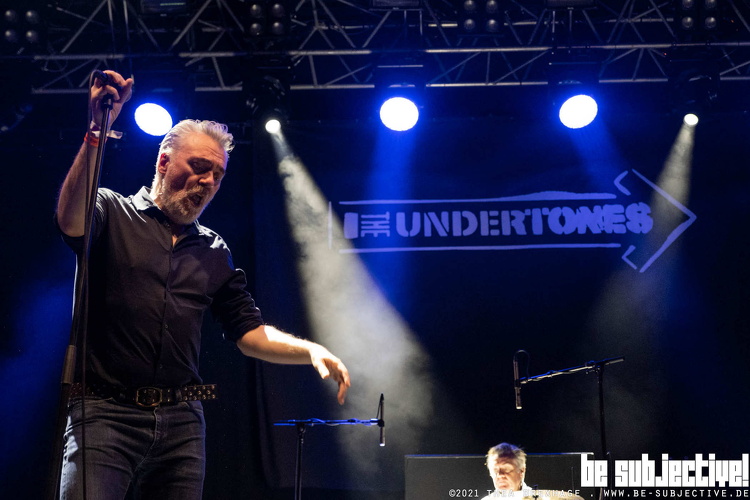 20211106 Undertones 04 bs TheaDrexhage