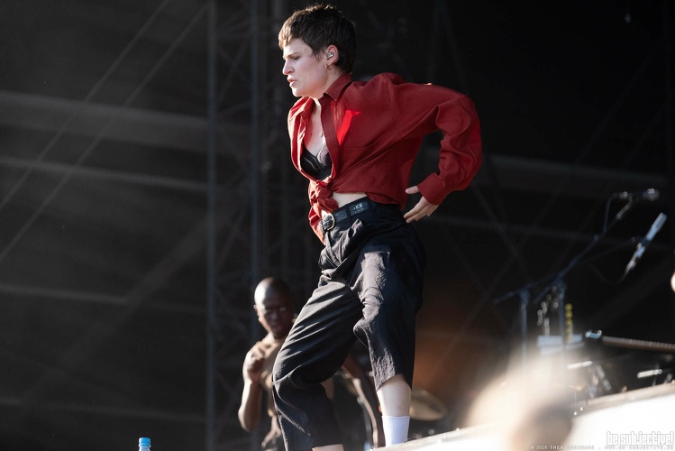 20190623 ChristineandtheQueens 05 bs TheaDrexhage