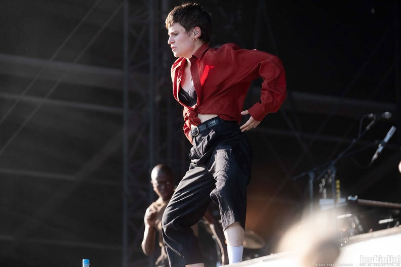 20190623_ChristineandtheQueens_05_bs_TheaDrexhage.jpg