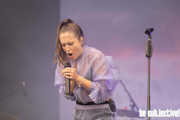 20220619 AliceMerton 6711 bs TheaDrexhage