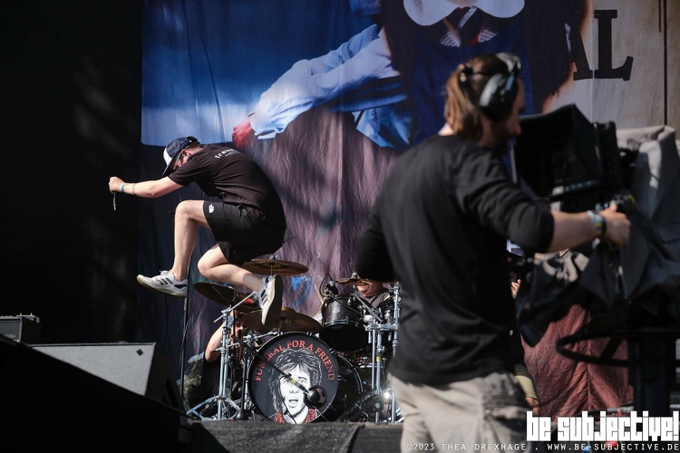 20230617 FuneralForAFriend 642 bs TheaDrexhage