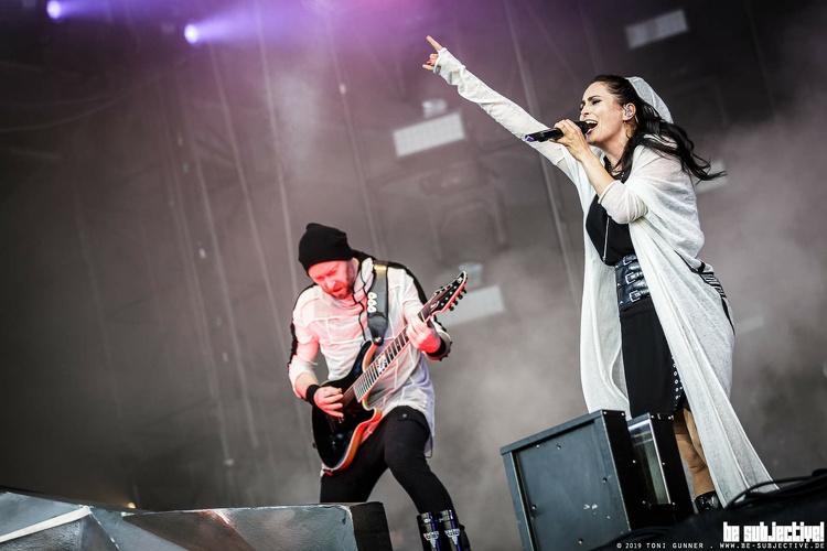 20190802 WithinTemptation 10 bs ToniGunner