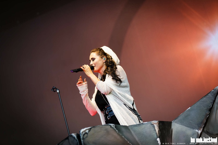 20190802 WithinTemptation 12 bs ToniGunner