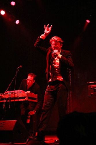 WGT 2011 COV 013