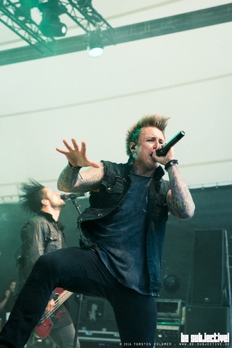 20150609 PapaRoach 098