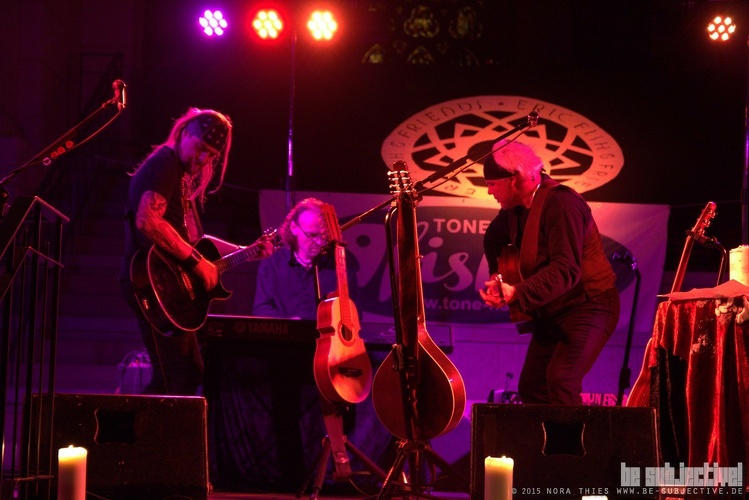 Eric Fish Friends037