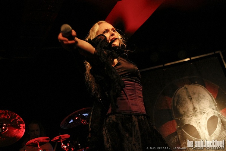 Leaves Eyes 20151030 Dresden 104