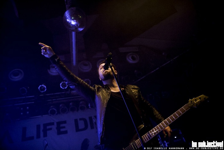 20170211 ALifeDivided 007 ih