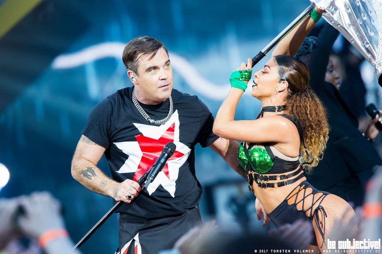 20170711 RobbieWilliams 282-2 by TorstenVolkmer