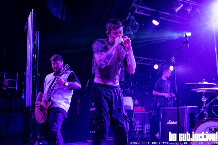 20220725 TrashBoat 7409 bs TheaDrexhage