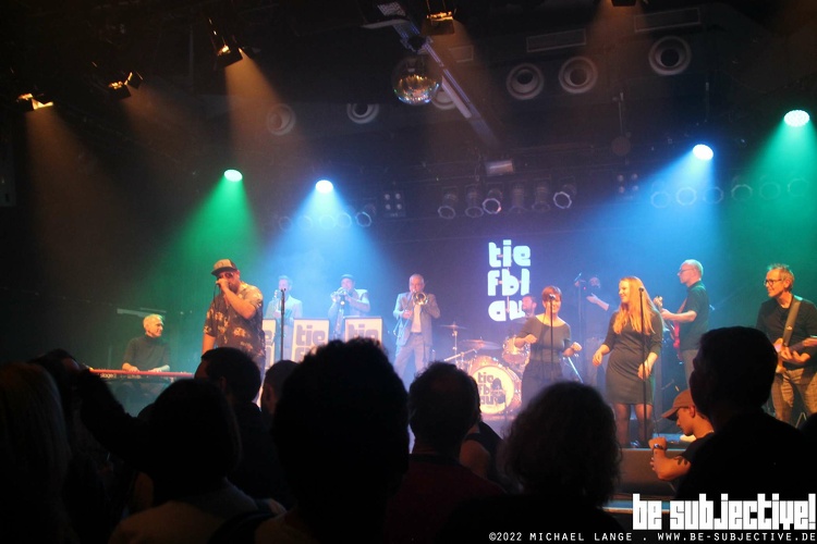 20221126 tiefblau 35 bs MichaelLange