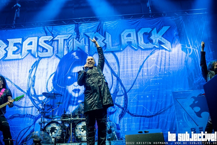 20221213 Beast-In-Black 006 bs KristinHofmann
