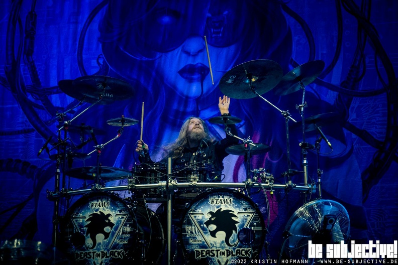 20221213_Beast-In-Black_014_bs_KristinHofmann.jpg
