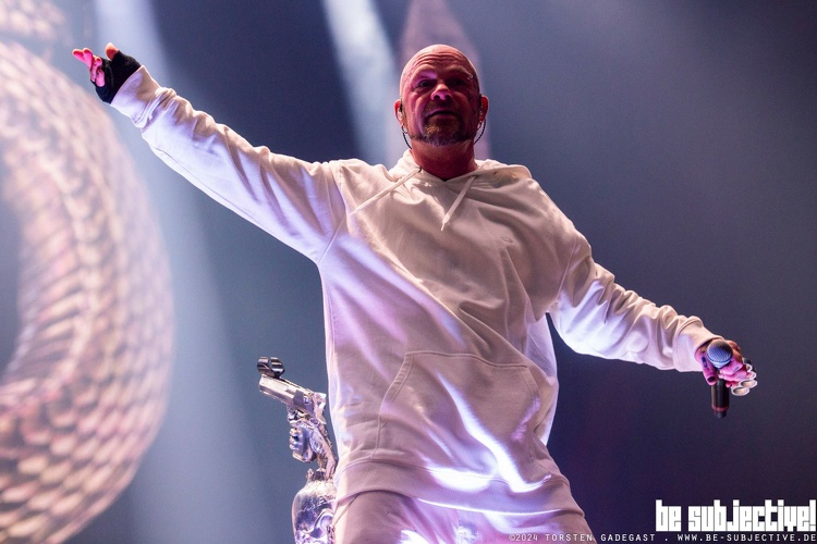 20240603 FiveFingerDeathPunch 16 bs TorstenGadegast