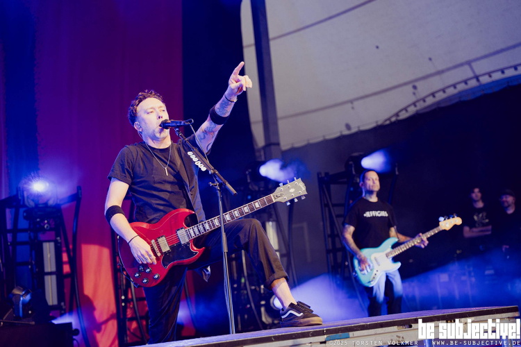 20250604 RiseAgainst 081 bs TorstenVolkmer
