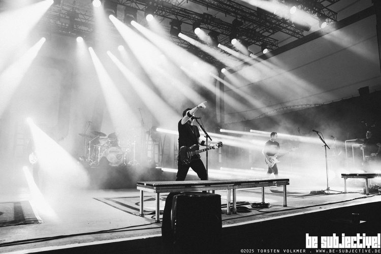 20250604 RiseAgainst 090 bs TorstenVolkmer