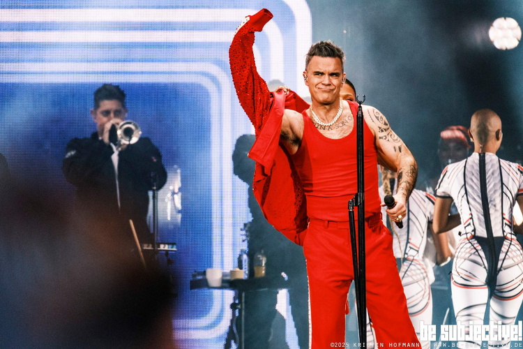 20250709 RobbieWilliams 016 bs KristinHofmann