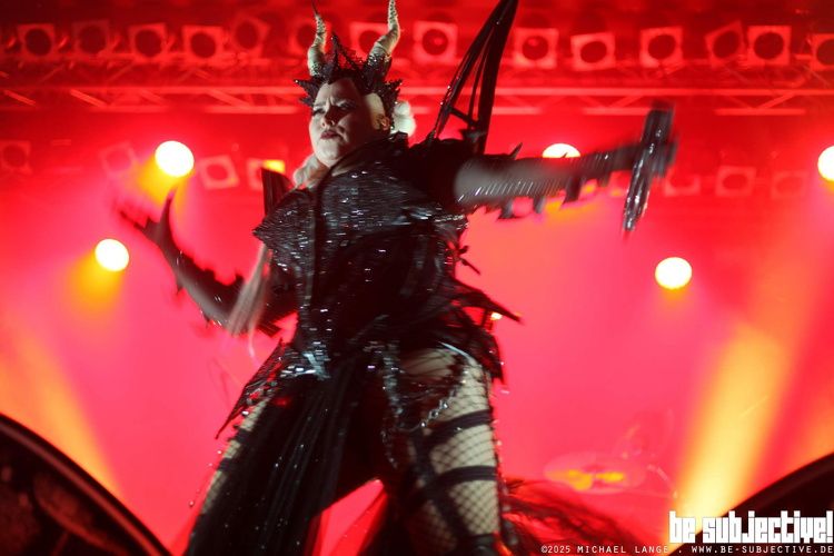 20251104 BattleBeast 19 bs MichaelLange