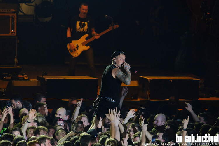20251122 Donots bs TheaDrexhage 25166