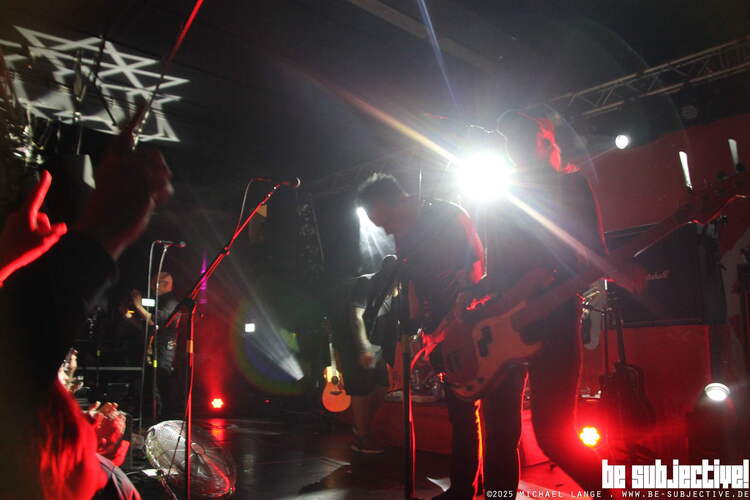 20251128 Slime 08 bs MichaelLange