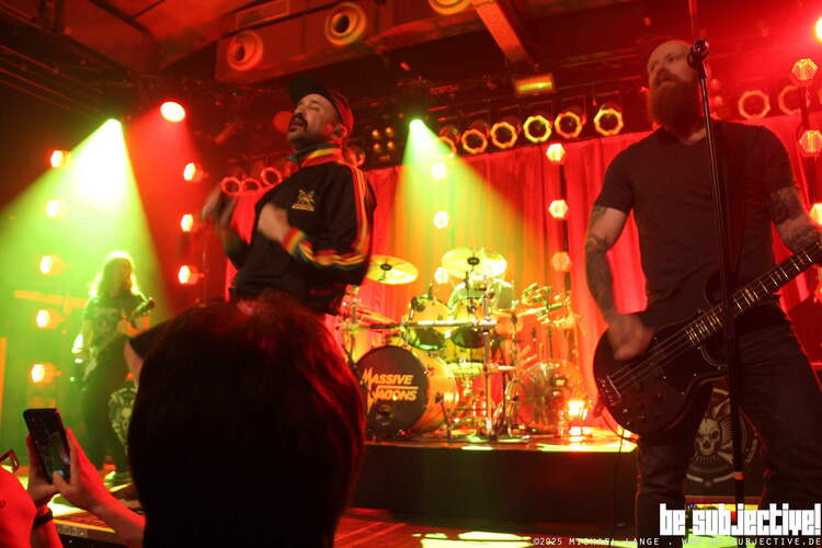 20251208 MassiveWagons 20 bs MichaelLange