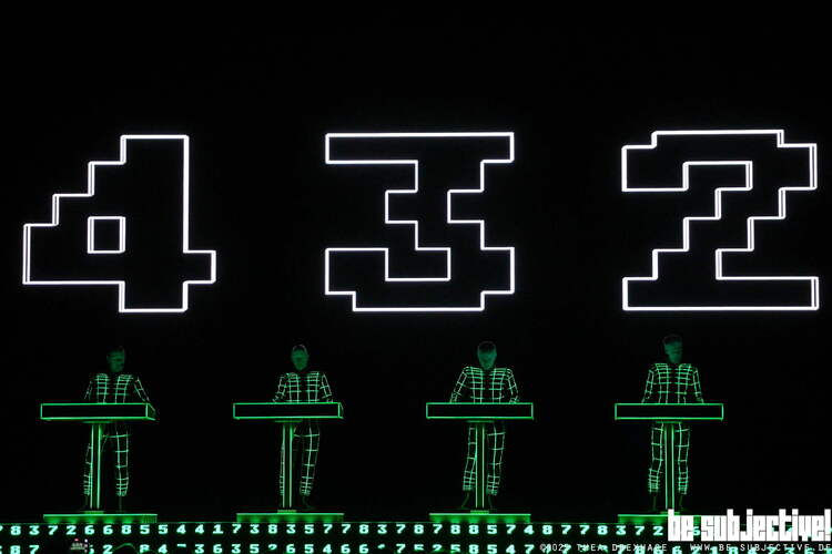 20251213 Kraftwerk bs TheaDrexhage 27102