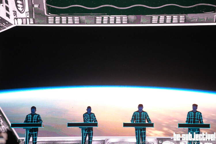 20251213 Kraftwerk bs TheaDrexhage 27128