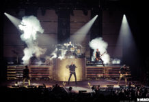 Review: Was ist hier los?! – Eisbrecher live (04.05.2019, Hannover)