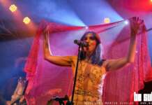 Review: Liraz – Subversive israelisch-iranische Tanzenergie vom Allerintensivsten (02.11.2022, Hamburg)